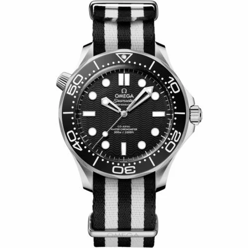 Omega Seamaster Diver 300M Master Co-Axial 42 Stainless Steel / Black / NATO 210.32.42.20.01.005 (21032422001005)